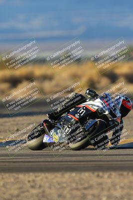 media/Dec-07-2024-CVMA (Sat) [[21c5f1ef85]]/Race 12-Supersport Middleweight/